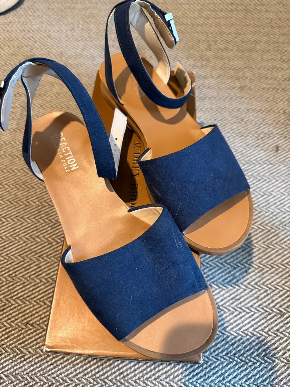 Reaction Kenneth Cole Navy Suede Open-Toe Ankle-Strap Sandals